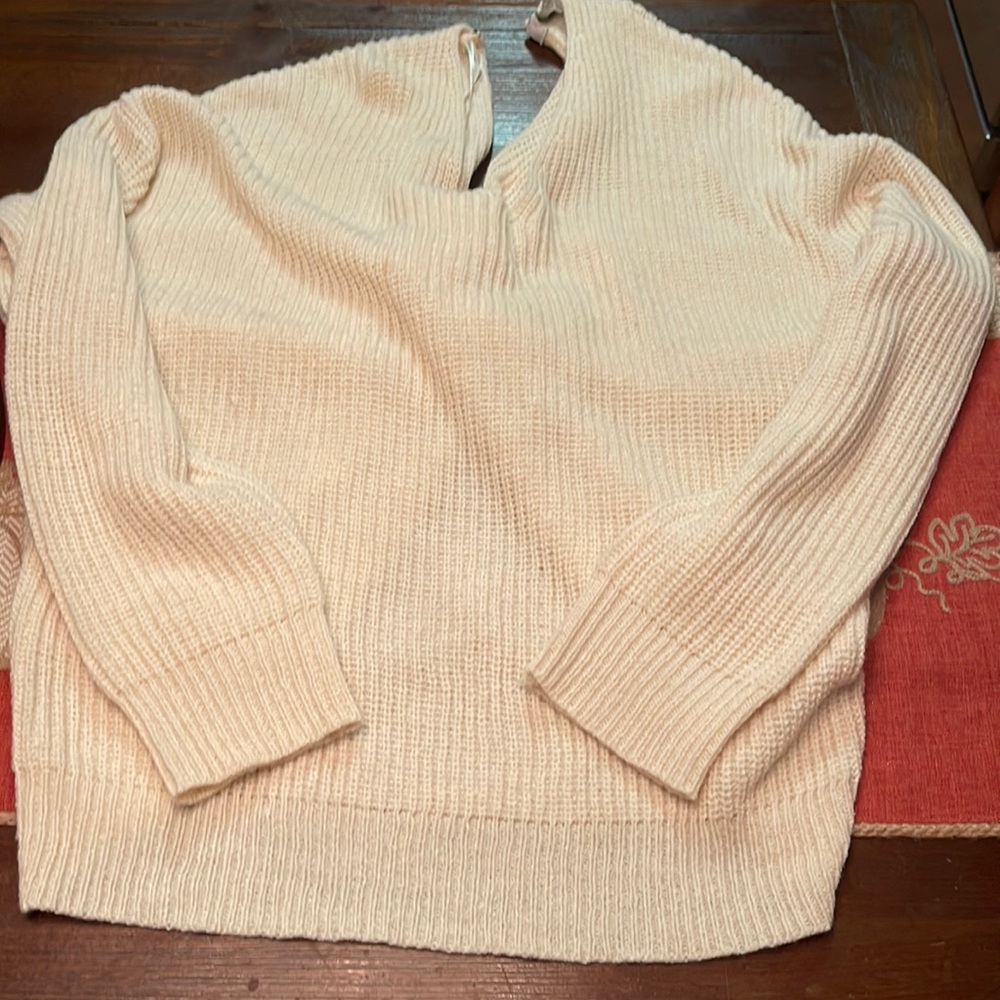 Forever 21-cream sweater, v-neck, scrunch back-very cute and one of a kind!